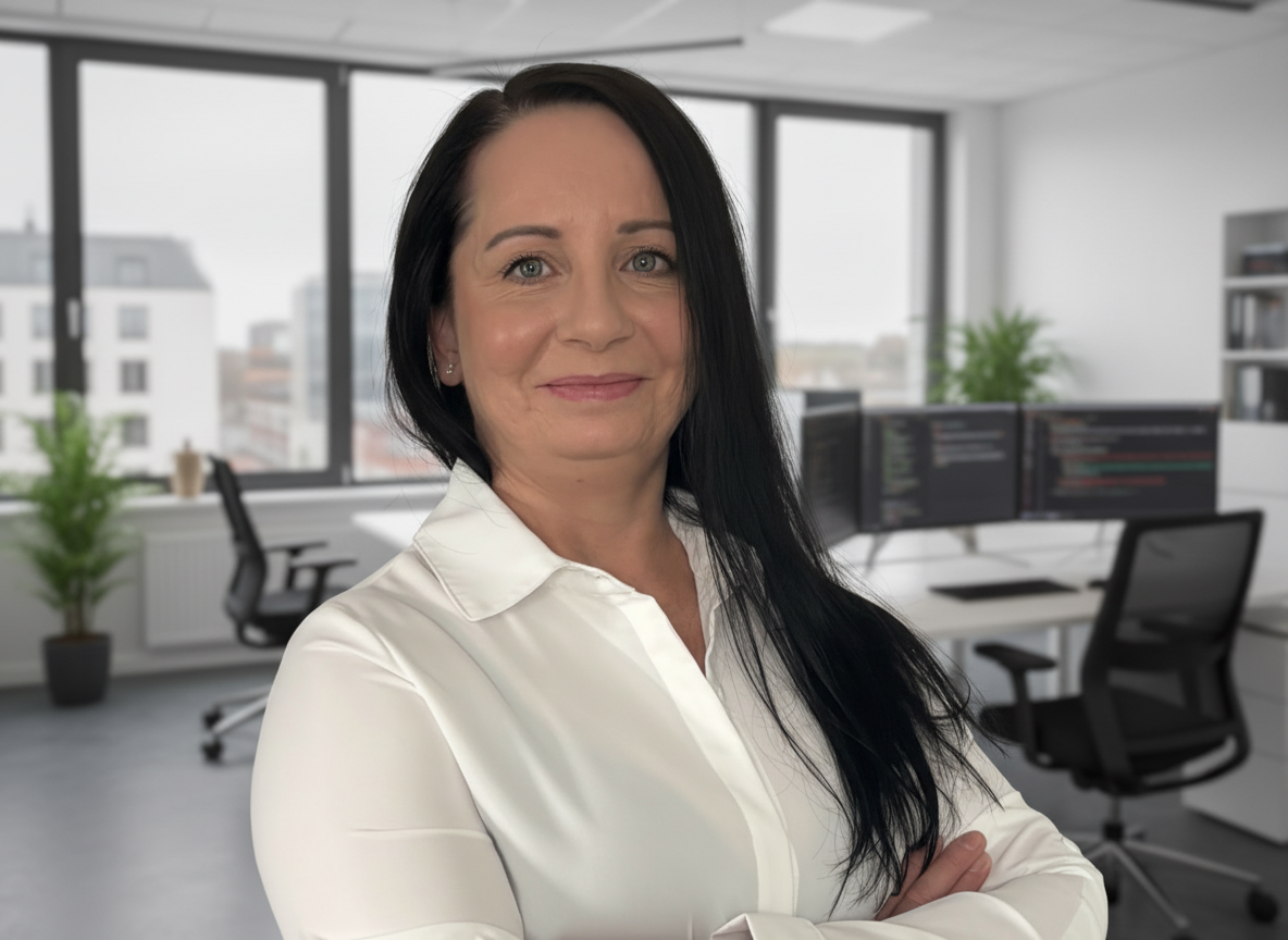 Portrait of Katalin, web designer in Dunstable